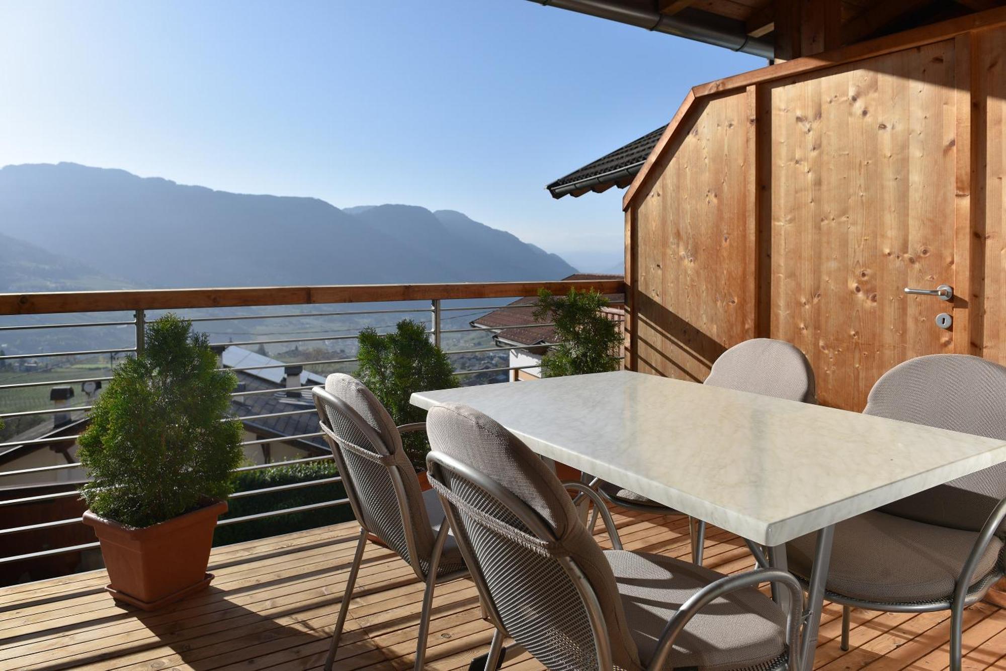 Haus Rosengarten Tirolo Exterior photo